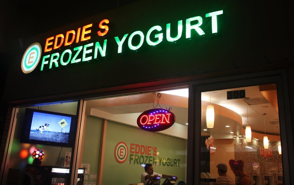 Eddie`s Frozen Yogurt